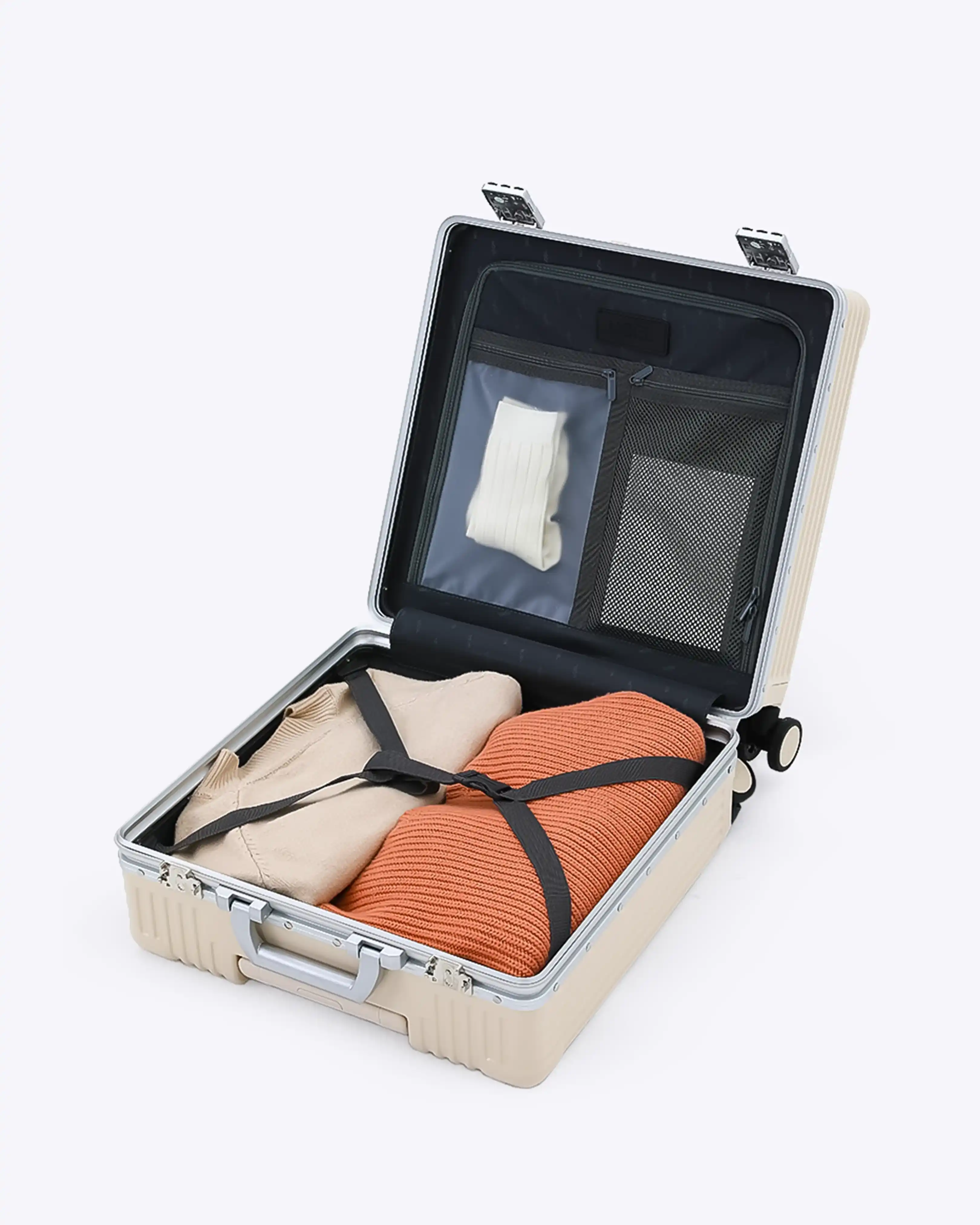 Carry-On: All-In-One Mini - Image 27