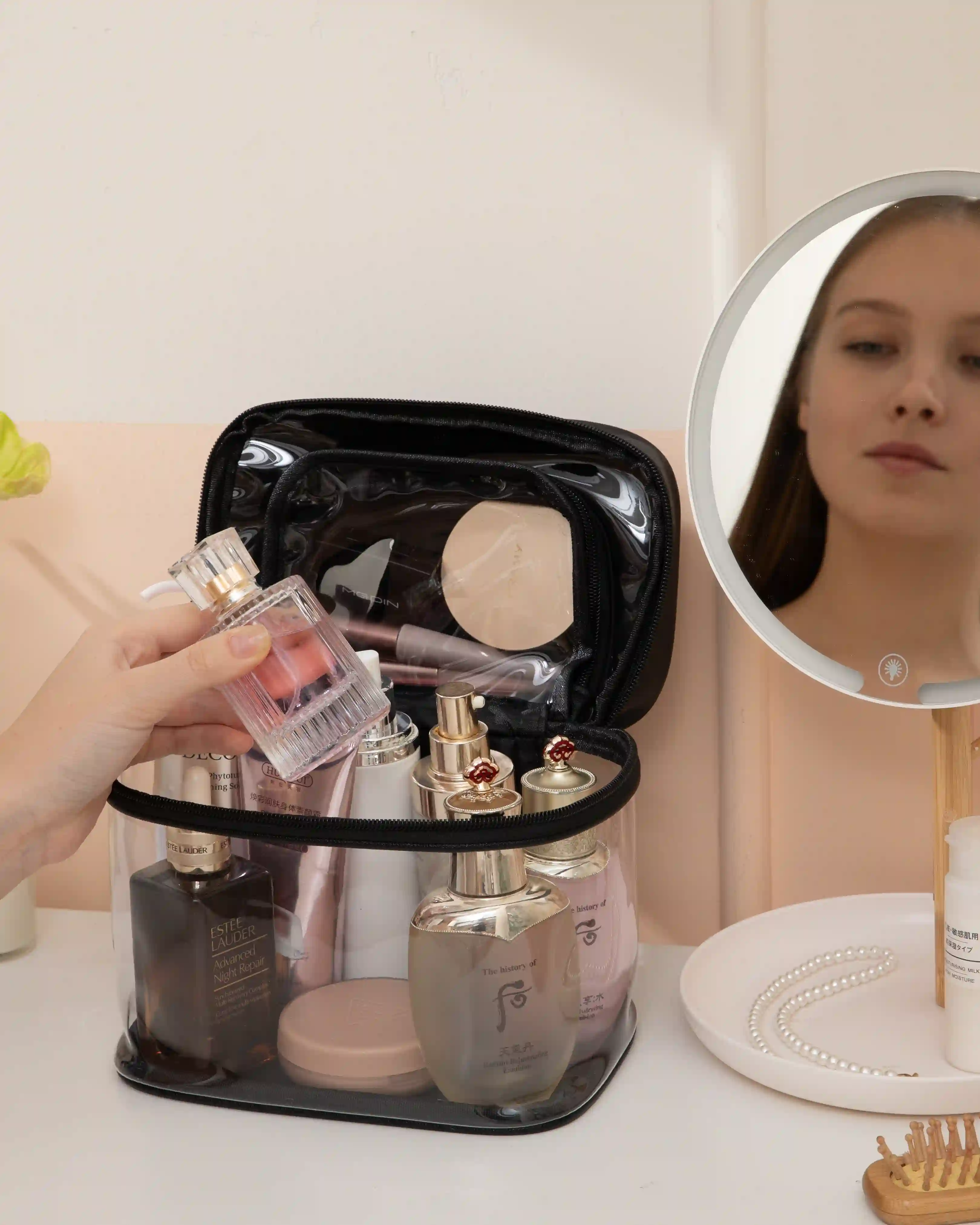 Carry-on Clear Makeup Bag - Image 29