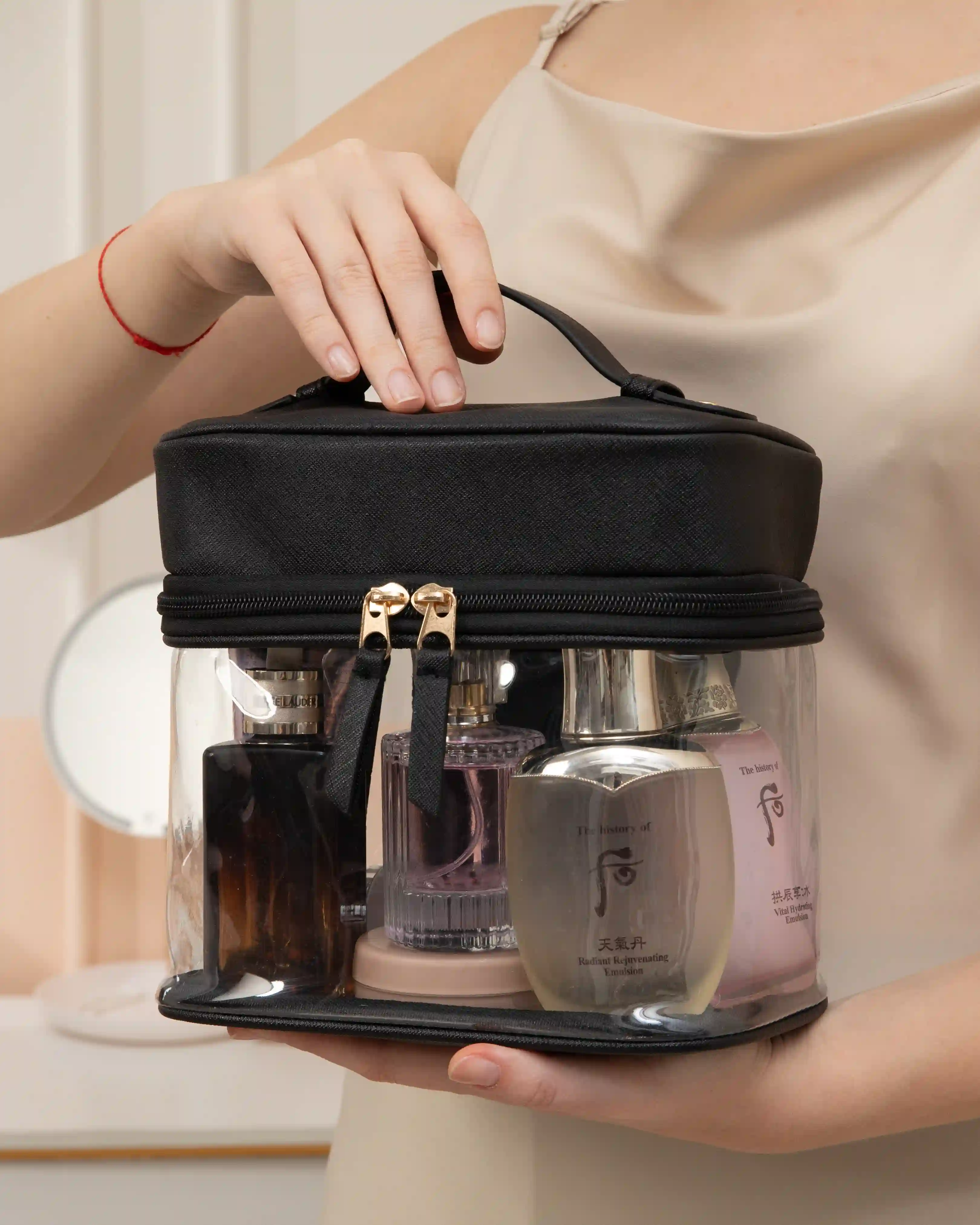 Carry-on Clear Makeup Bag - Image 31