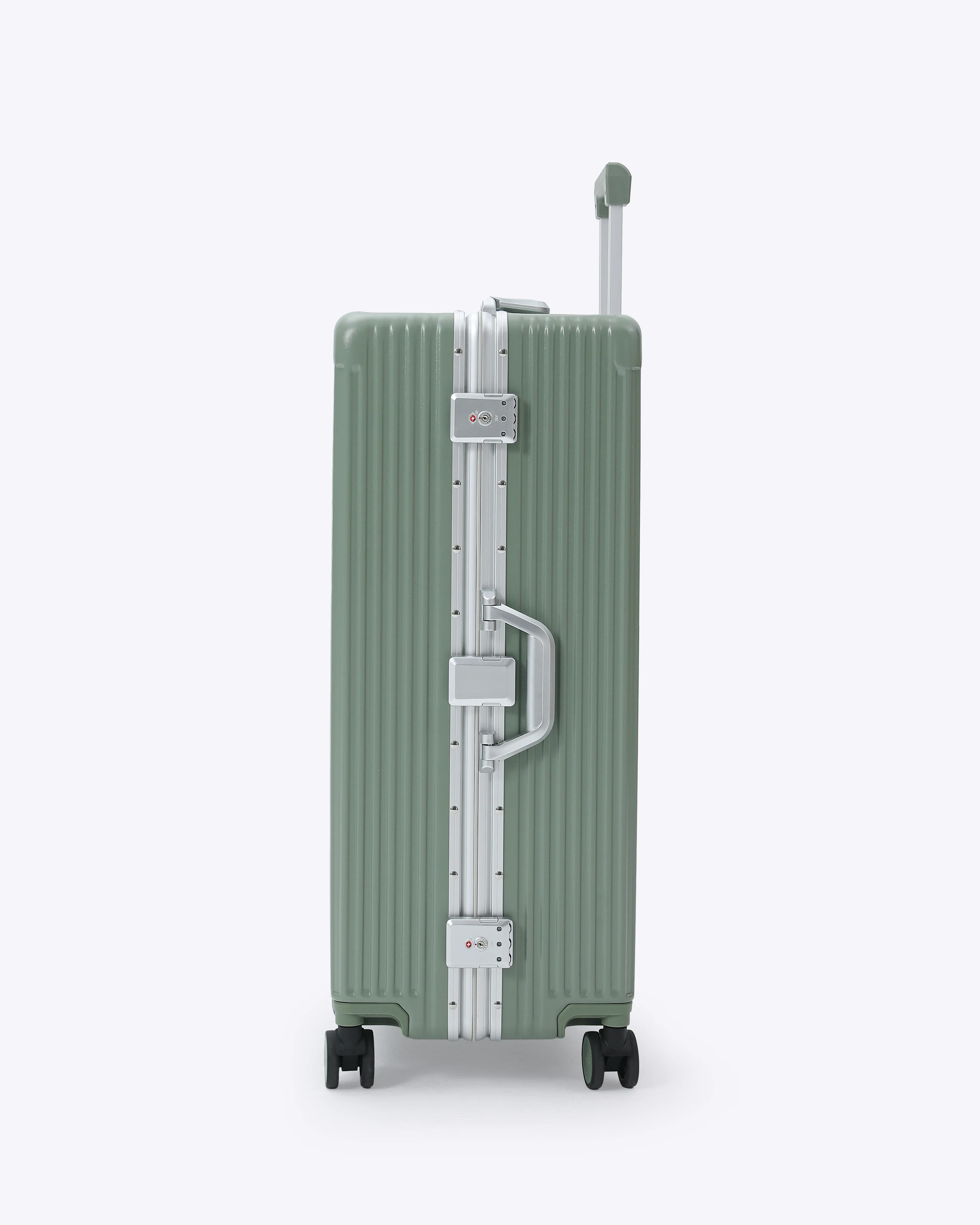 Check-In: All-In-One 28" - Image 107