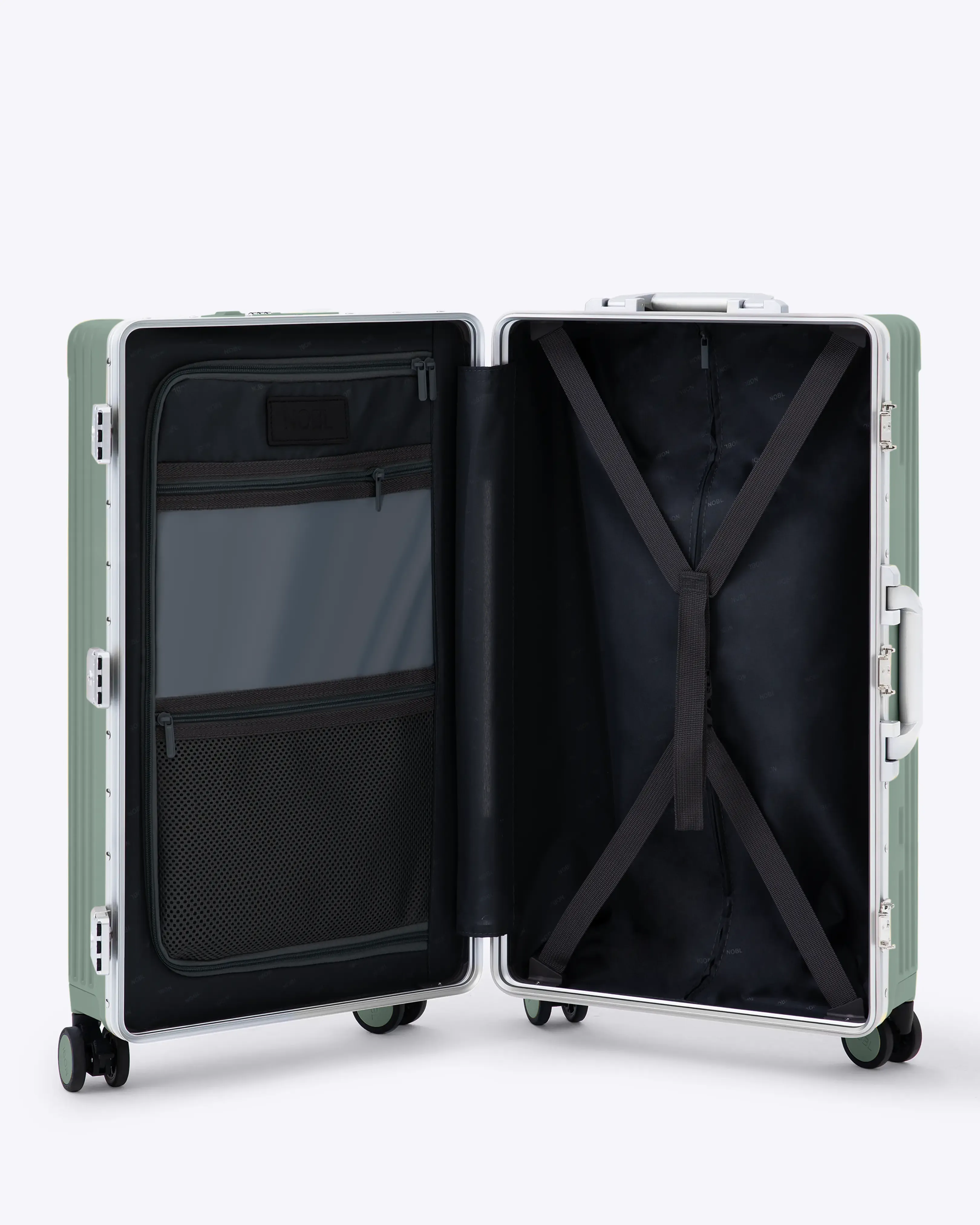 Check-In: All-In-One 28" - Image 111