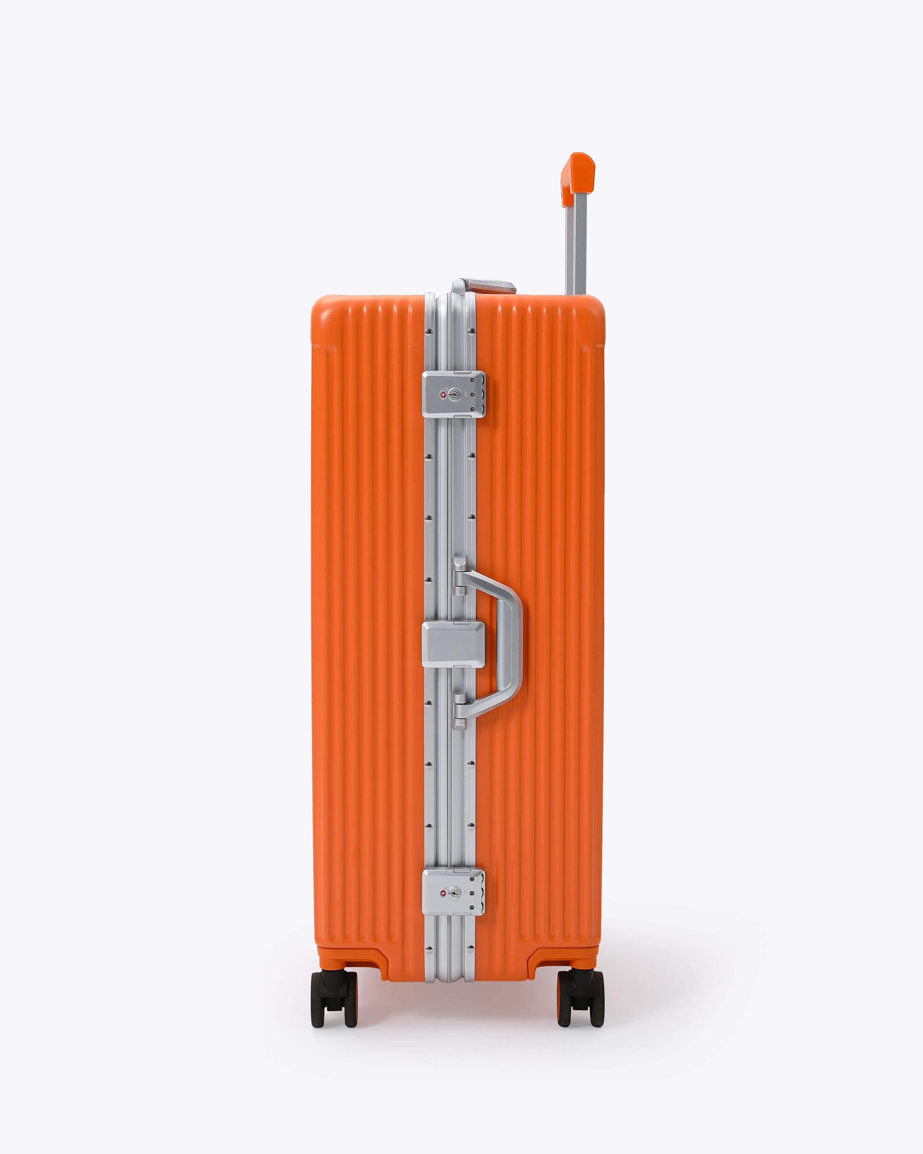 Check-In: All-In-One 28" - Image 139
