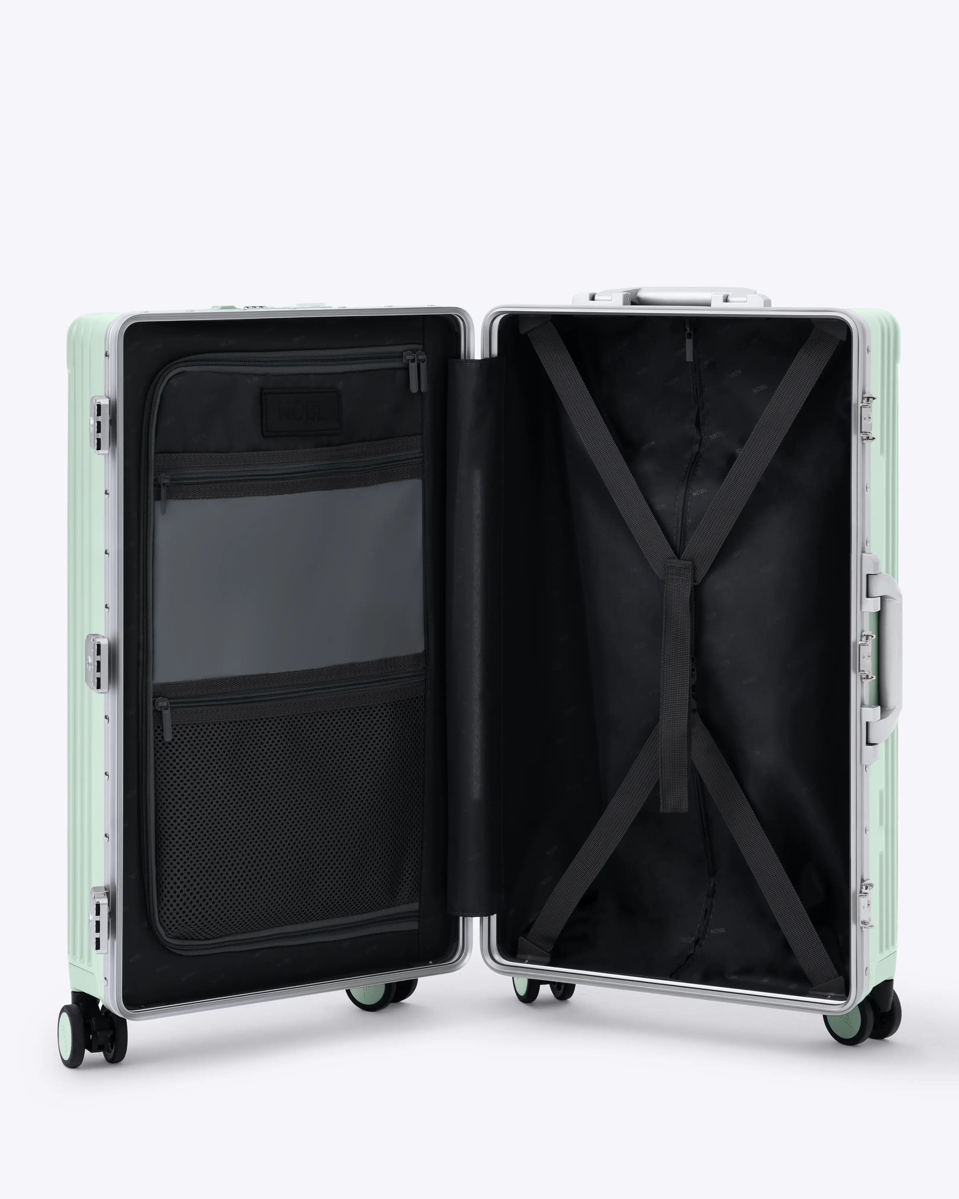 Check-In: All-In-One 28" - Image 79