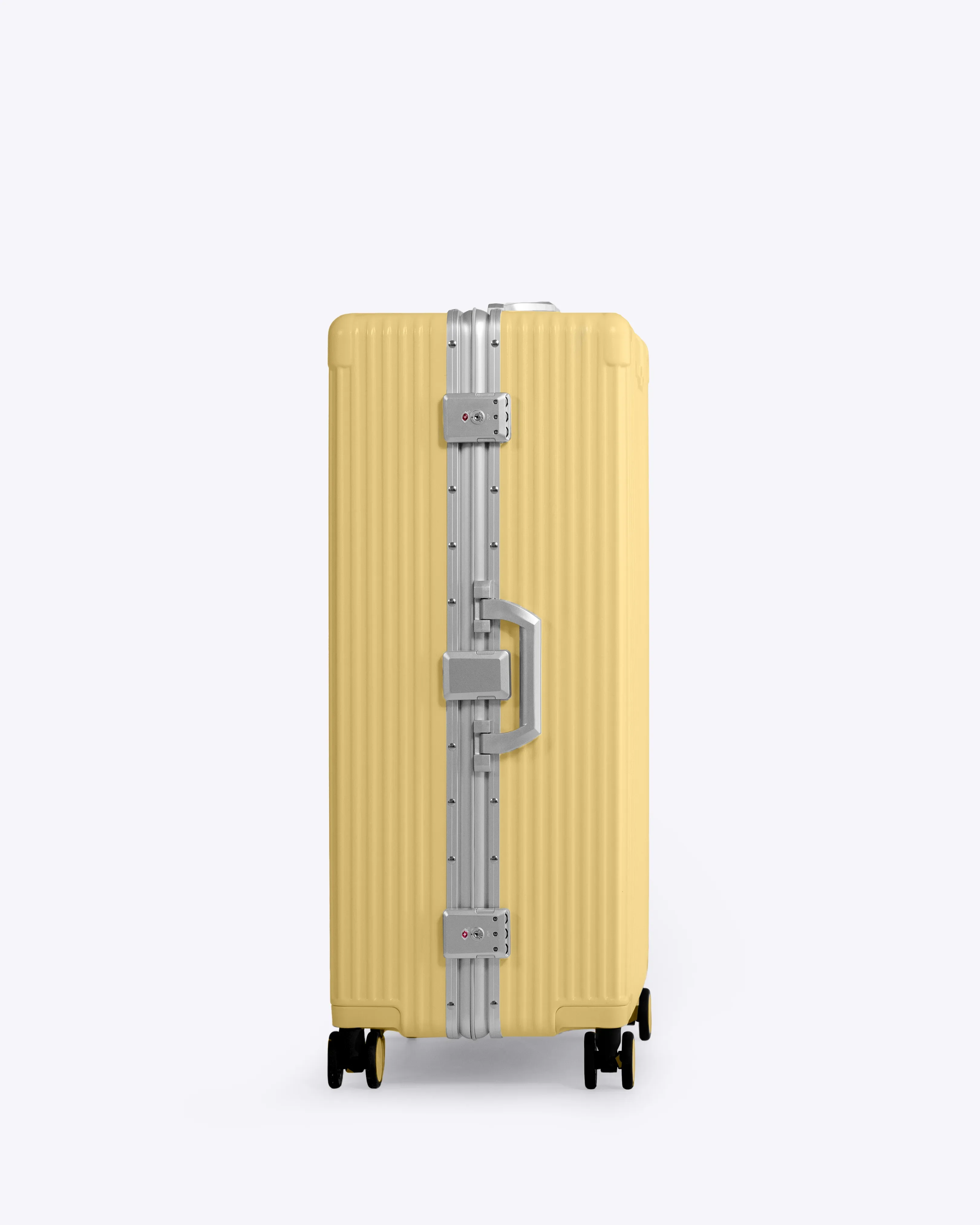 Check-In: All-In-One 28" - Image 83
