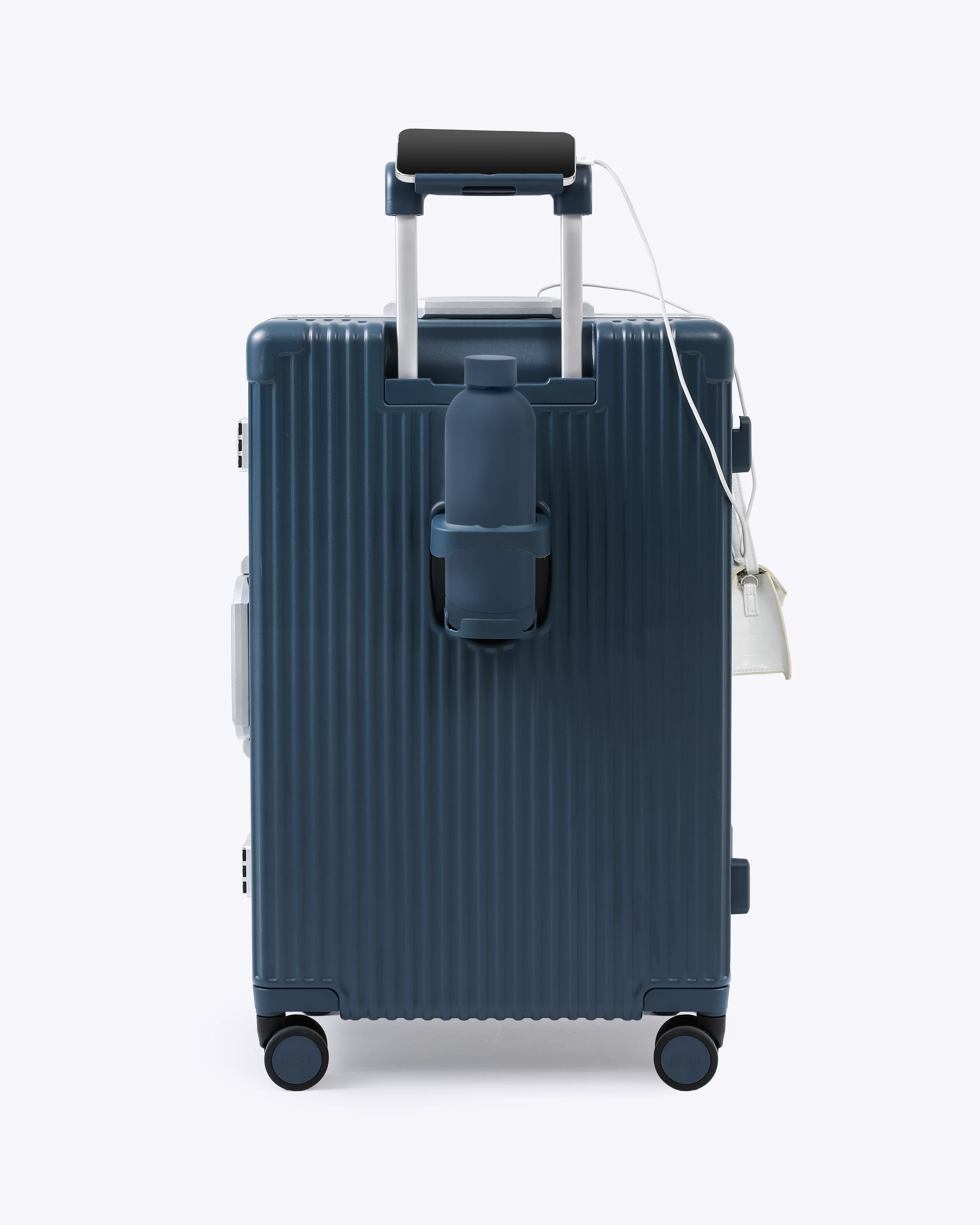 Check-In Medium: All-In-One 24" - Image 68