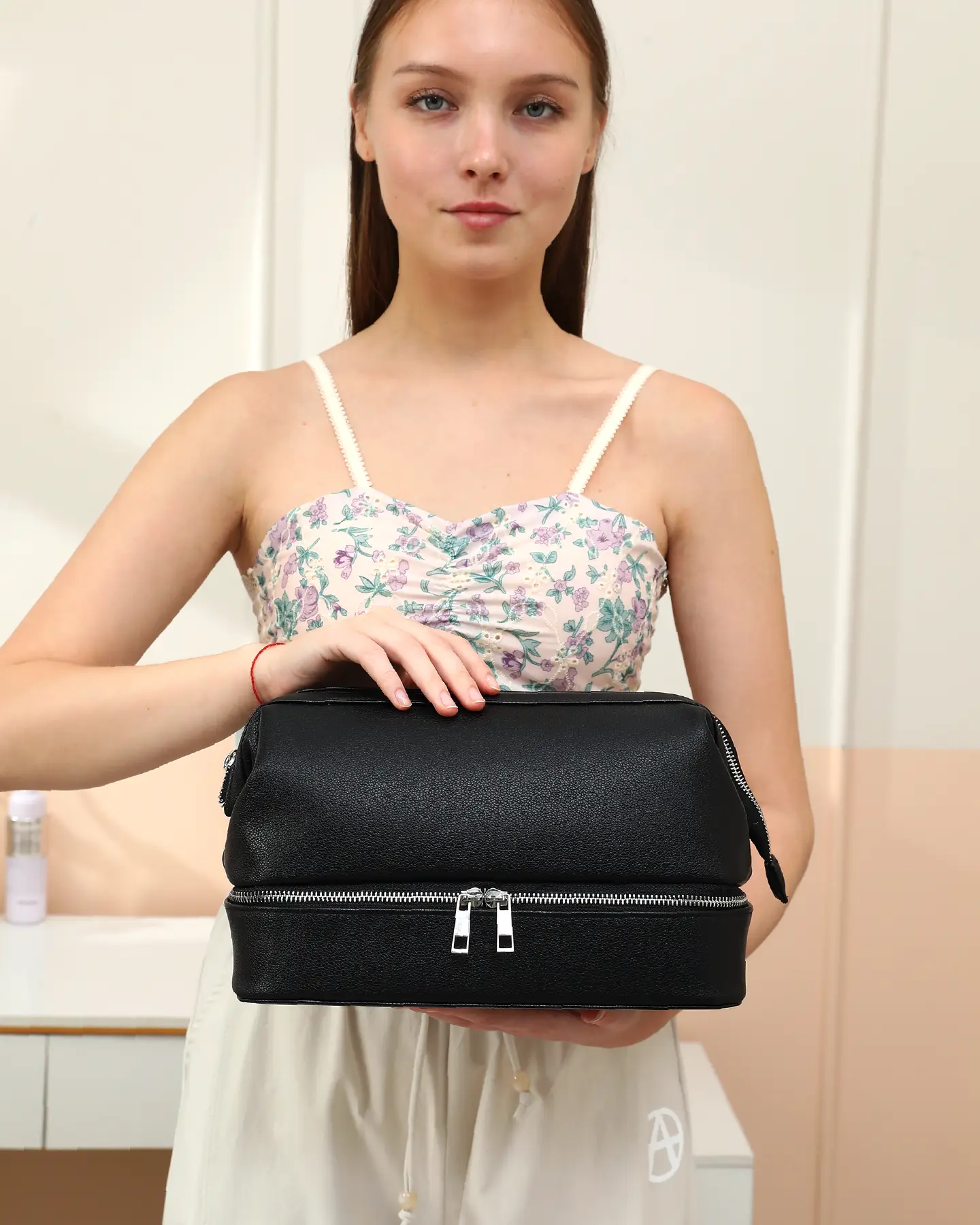Vegan Leather Toiletry Bag - Image 16